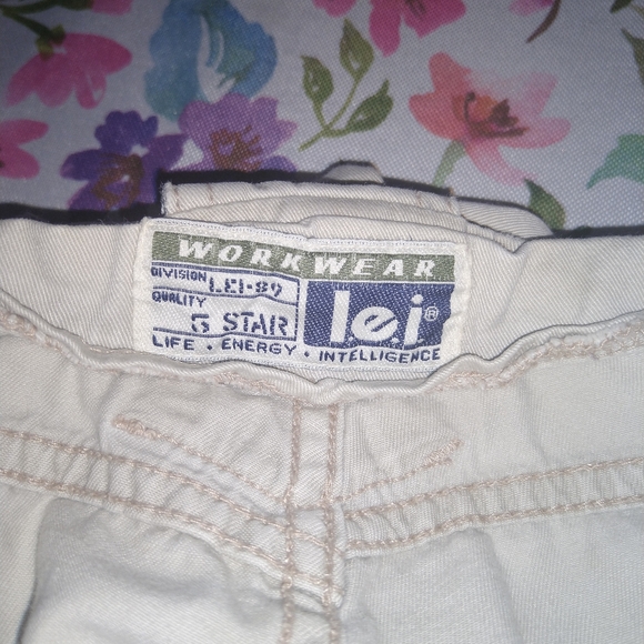 Lei Workware 5 star quality - Picture 2 of 3